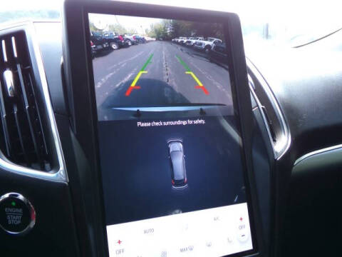 2023 Ford Edge Titanium