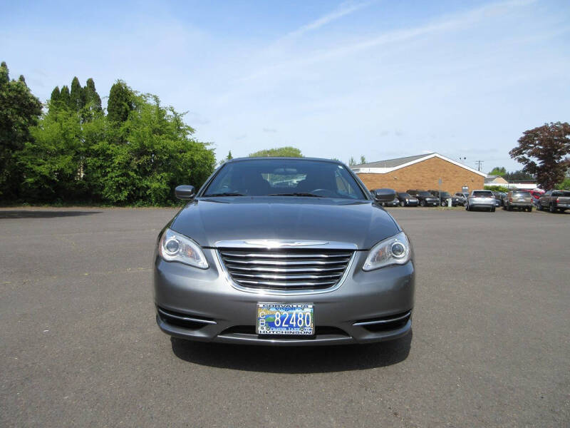 2013 Chrysler 200 Touring