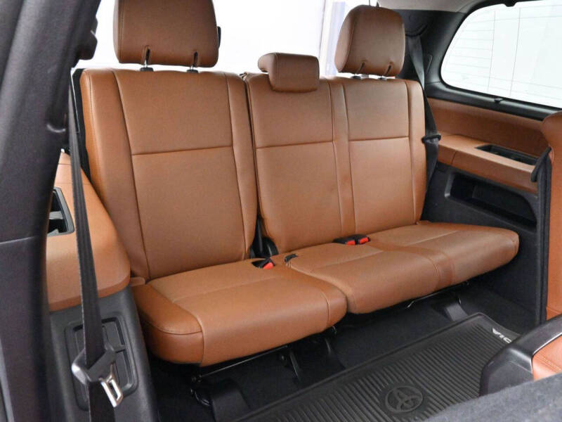 2020 Toyota Sequoia Platinum