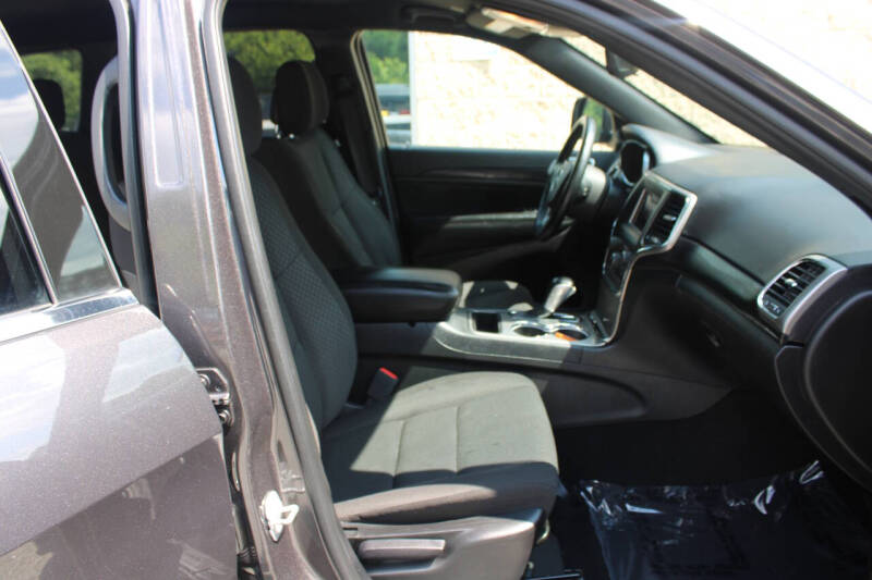 2021 Jeep Grand Cherokee Laredo E