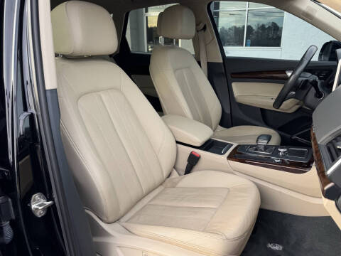 2018 Audi Q5 2.0T quattro Premium Plus