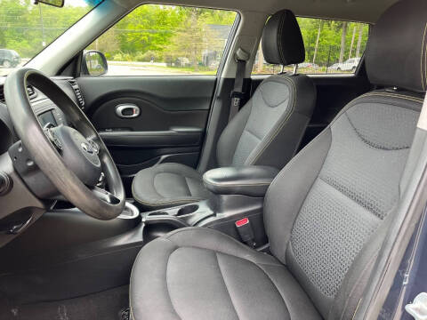 2016 Kia Soul +
