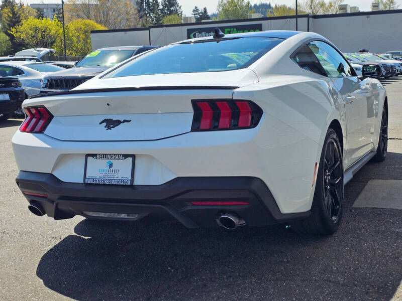 2024 Ford Mustang EcoBoost