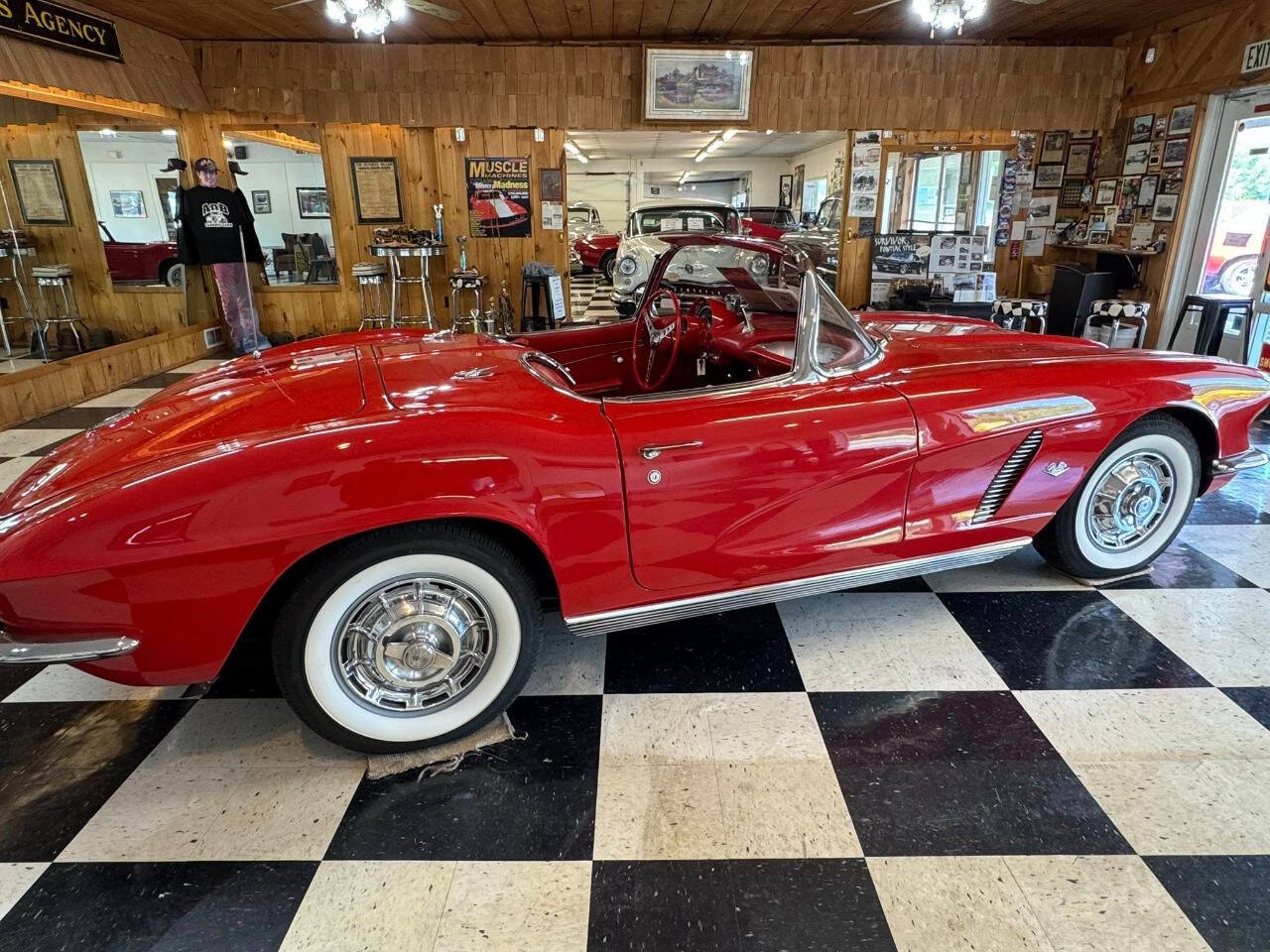1962 Chevrolet Corvette 32