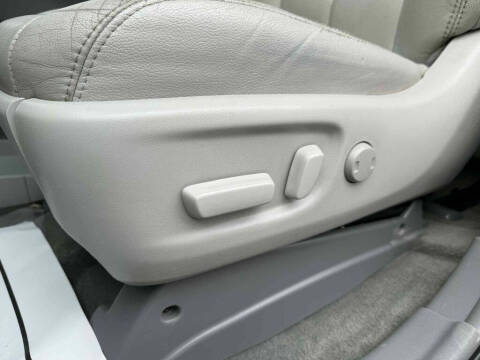 2014 Toyota Sienna XLE 7-Passenger