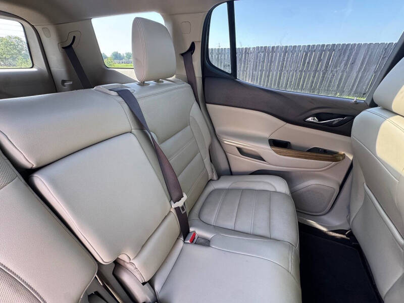 2017 GMC Acadia Denali