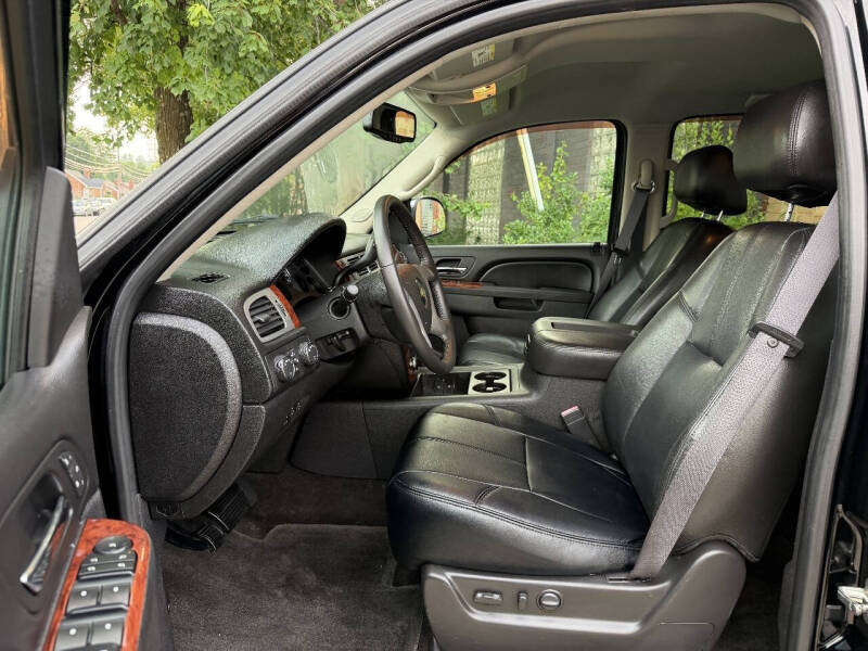2011 Chevrolet Avalanche LT