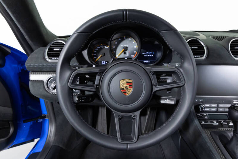 2024 Porsche 718 Cayman GT4 RS