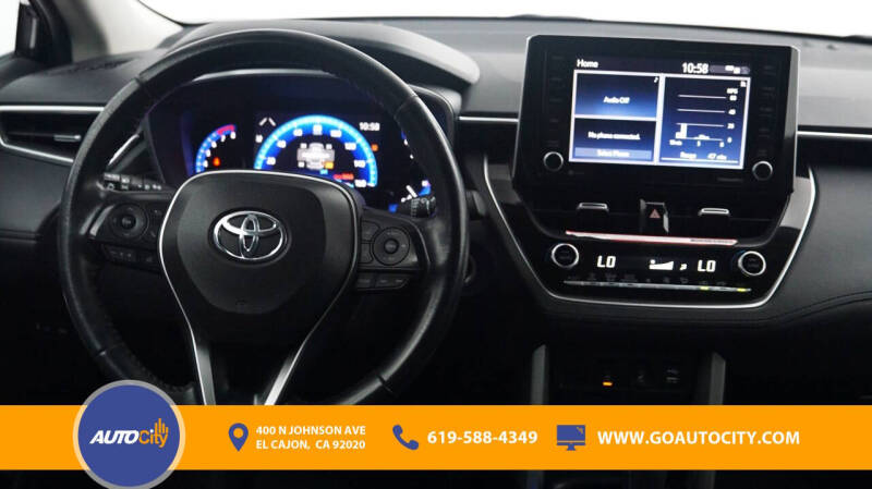 2022 Toyota Corolla Cross XLE