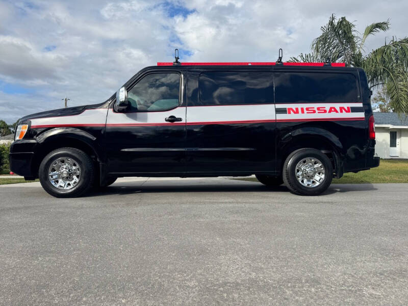 2016 Nissan NV Cargo SV photo 28