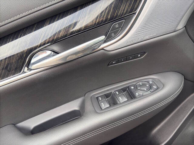 2022 Cadillac XT6 Premium Luxury