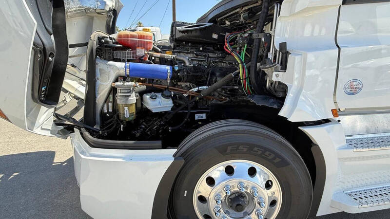 2023 Freightliner Cascadia