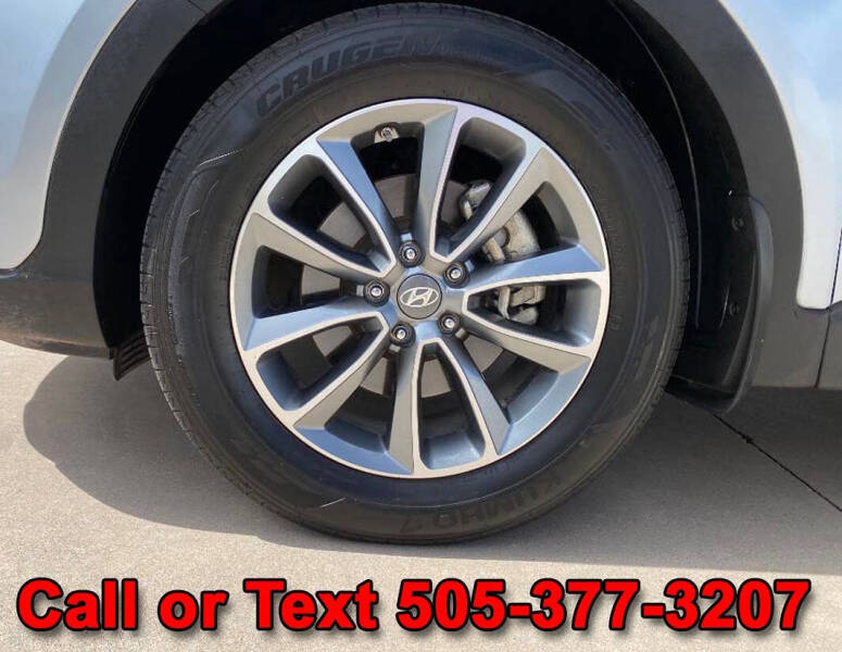 2017 Hyundai Santa Fe SE