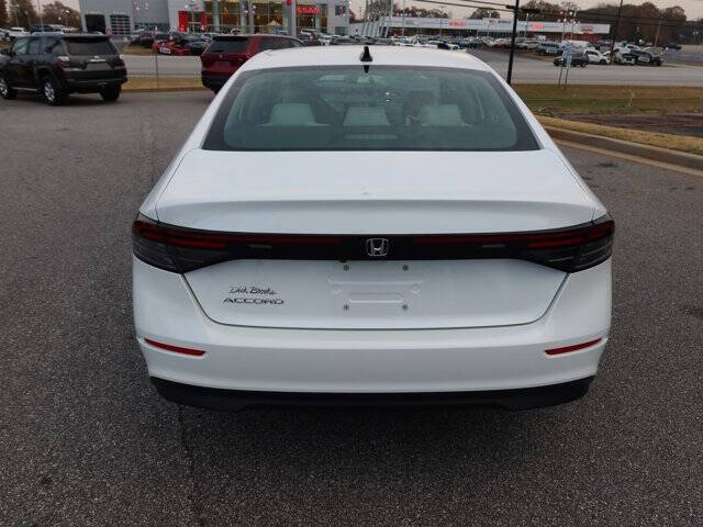 2025 Honda Accord SE