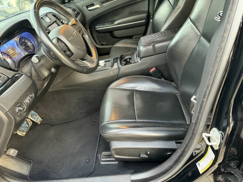 2022 Chrysler 300 S V6