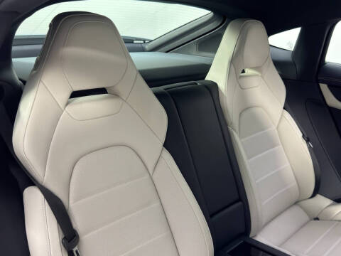 2024 Porsche Panamera 4