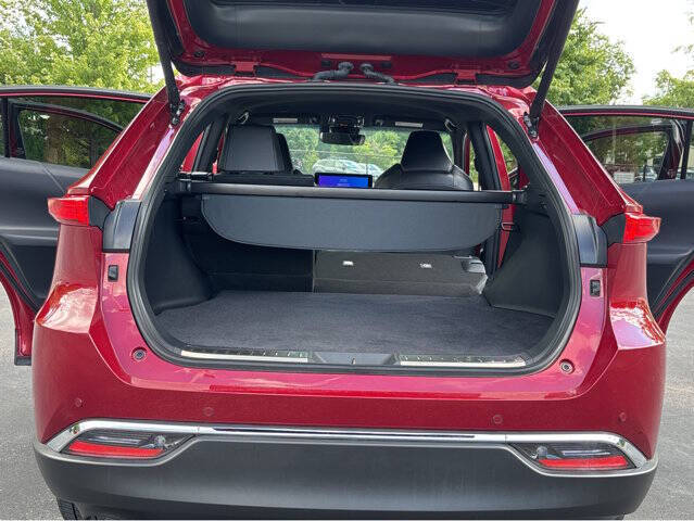 2024 Toyota Venza XLE