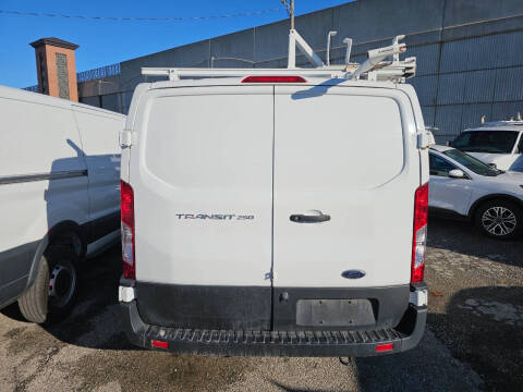 2020 Ford Transit 250