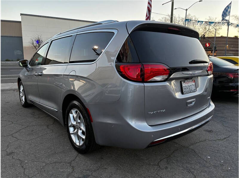 2020 Chrysler Pacifica