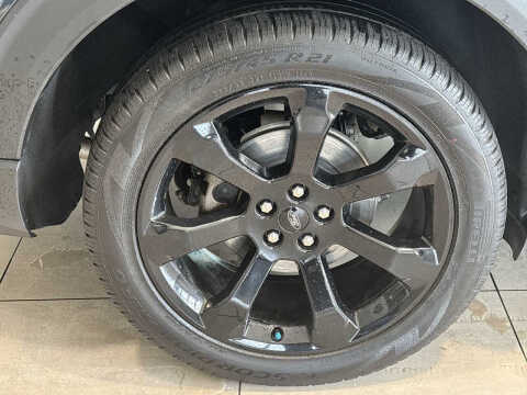 2024 Ford Explorer ST-Line