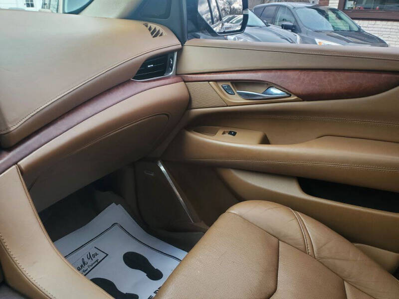 2015 Cadillac Escalade Platinum