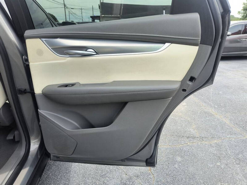 2018 Cadillac XT5 Luxury