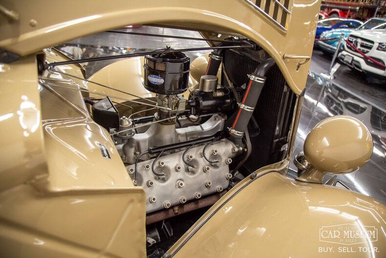 1935 Ford Model 48