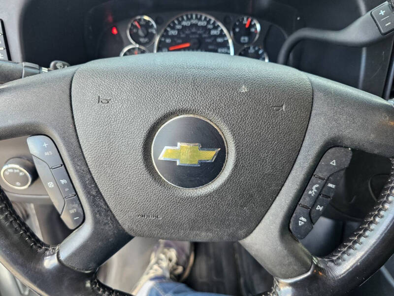 2022 Chevrolet Express 2500