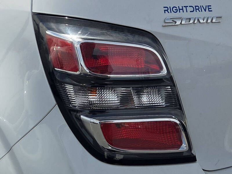 2018 Chevrolet Sonic LT Auto Fleet