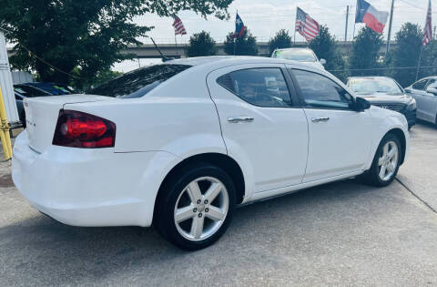 2013 Dodge Avenger SE