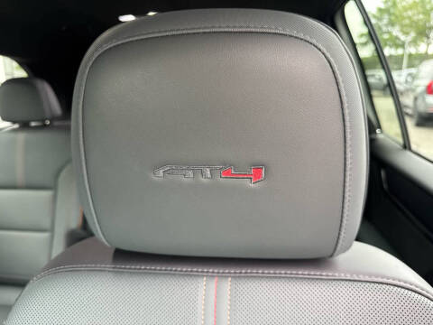 2024 GMC Acadia AT4