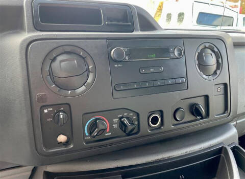 2012 Ford E-Series E-450 SD