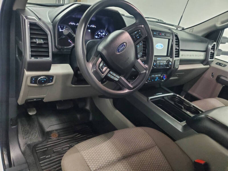 2022 Ford F-350 Super Duty XLT