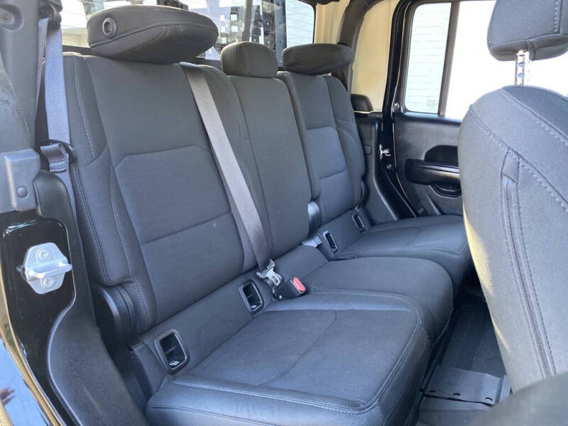 2021 Jeep Gladiator Willys