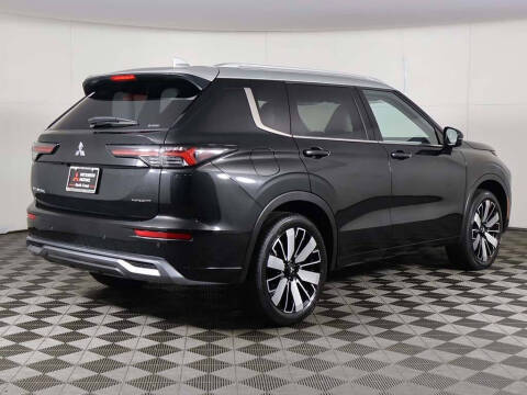 2025 Mitsubishi Outlander SEL Platinum Edition