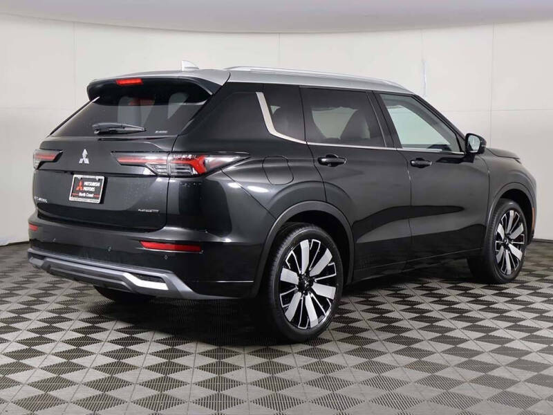 2025 Mitsubishi Outlander SEL Platinum Edition