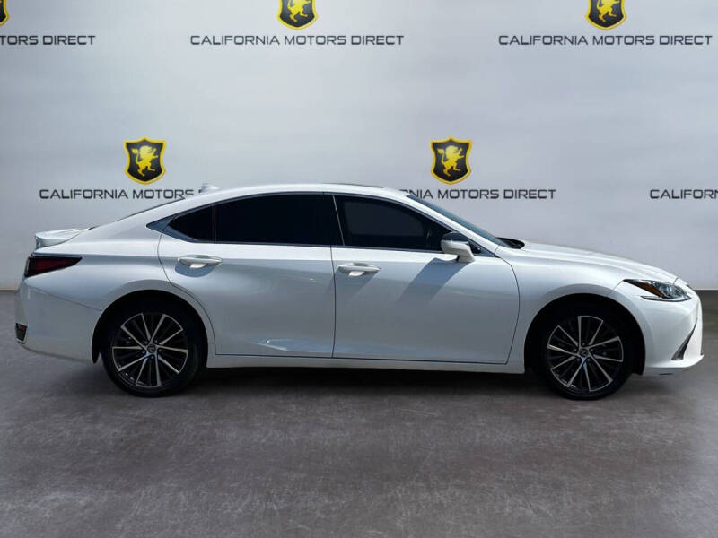 2023 Lexus ES 300h