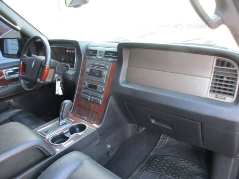 2011 Lincoln Navigator L