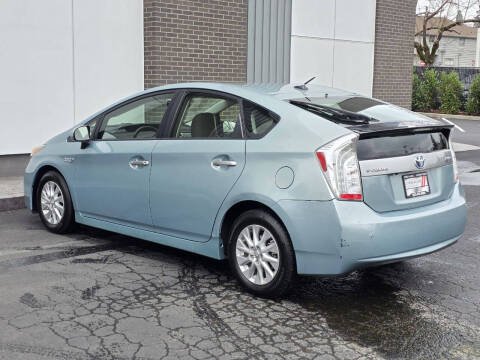 2014 Toyota Prius Plug-in Hybrid