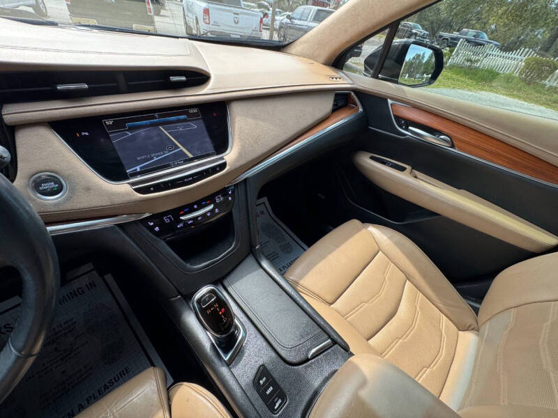 2017 Cadillac XT5 Platinum