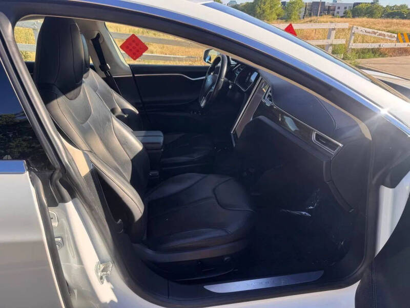 2014 Tesla Model S