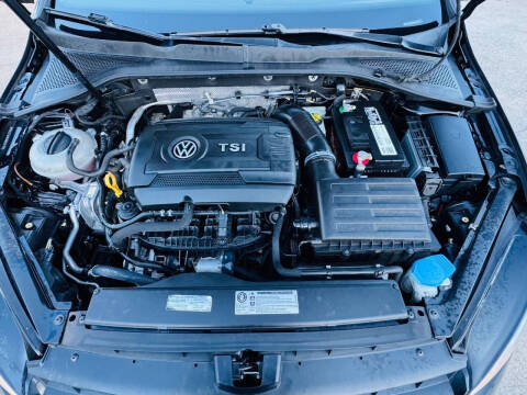 2016 Volkswagen Golf TSI S