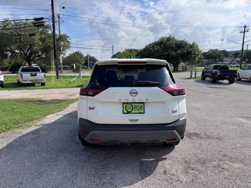 2022 Nissan Rogue S