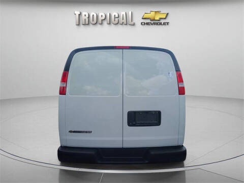 2025 Chevrolet Express 2500