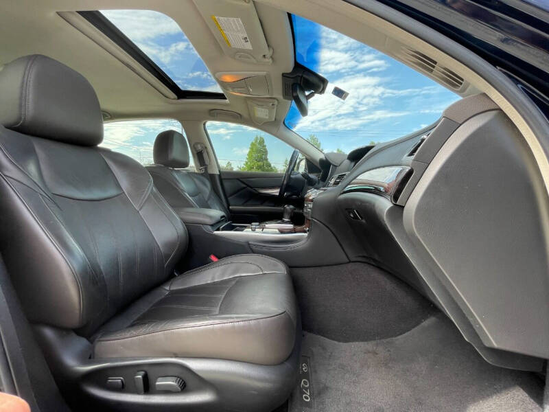 2015 Infiniti Q70L 3.7