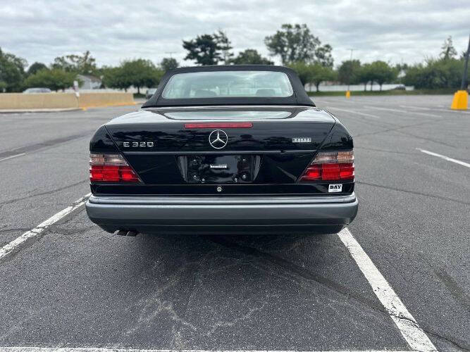 1995 Mercedes-Benz E-Class E 320