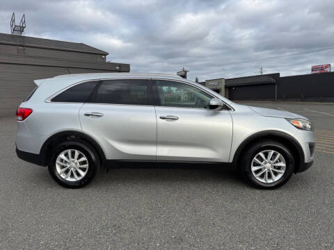 2016 Kia Sorento LX
