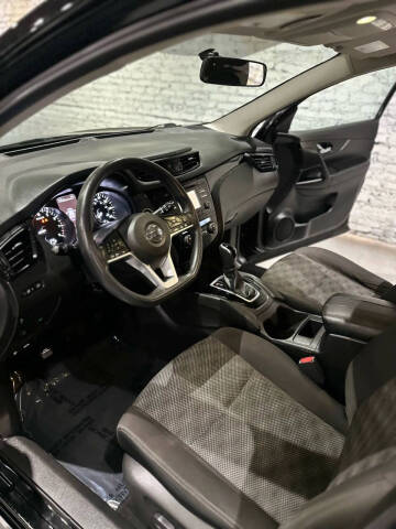 2017 Nissan Rogue Sport SV