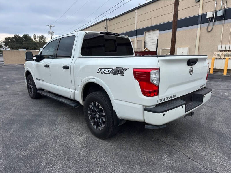 2018 Nissan Titan SV