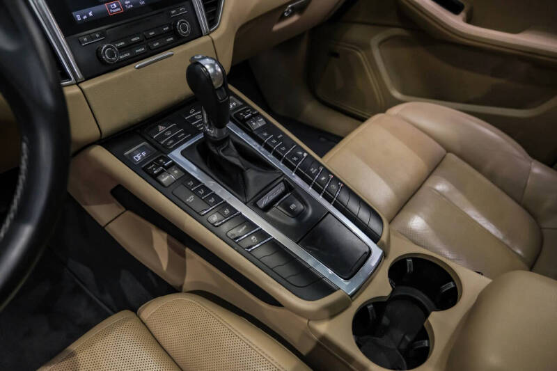 2018 Porsche Macan